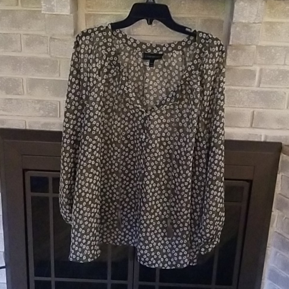 Lane Bryant blouse size 14/16 olive green
